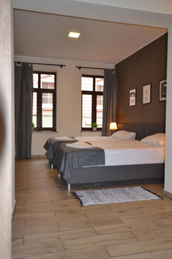 Sleepwell Apartments Legnica Extérieur photo