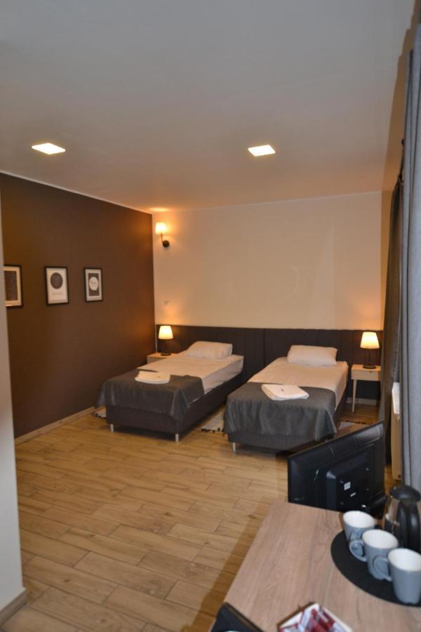 Sleepwell Apartments Legnica Extérieur photo