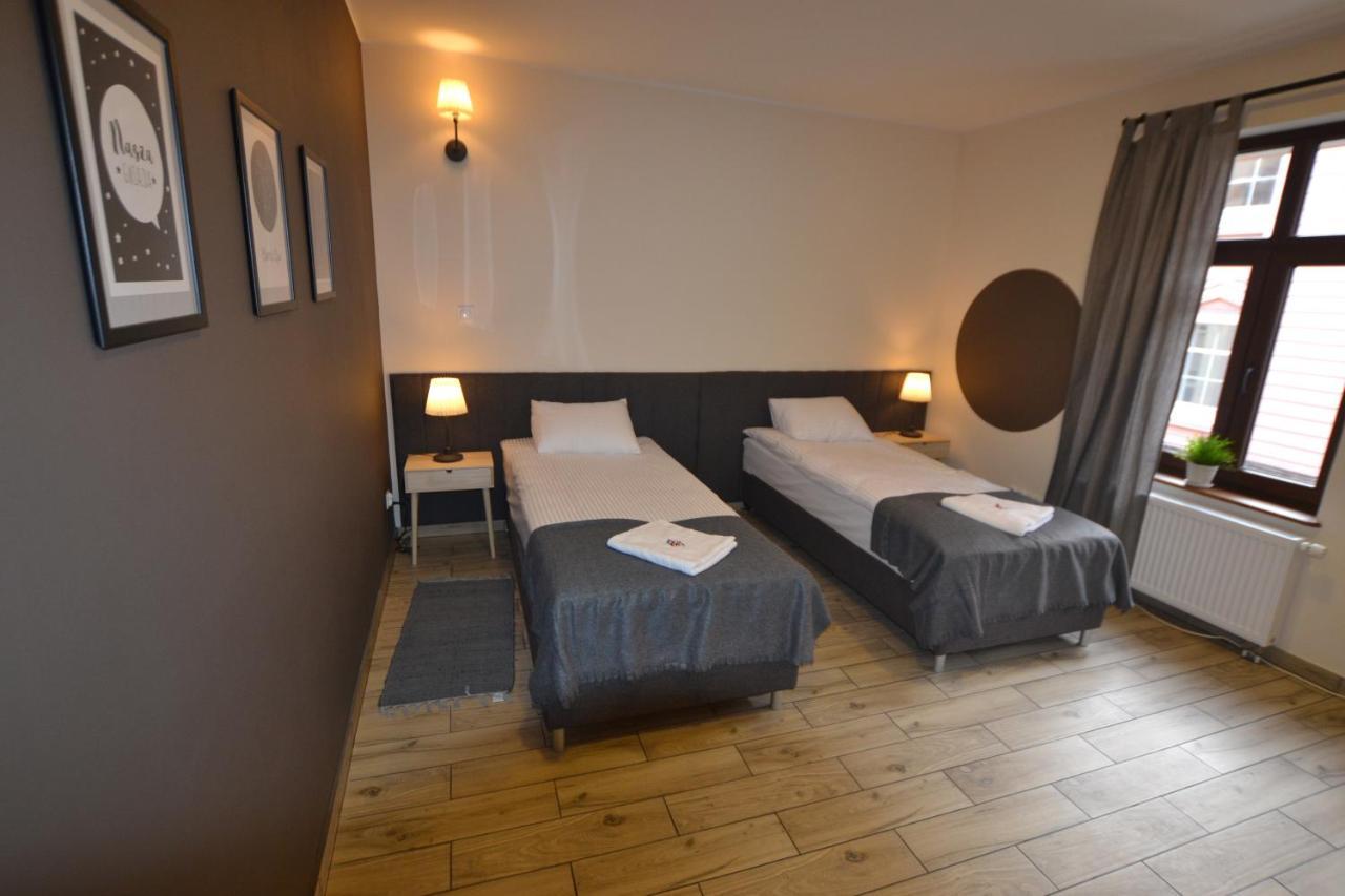 Sleepwell Apartments Legnica Extérieur photo
