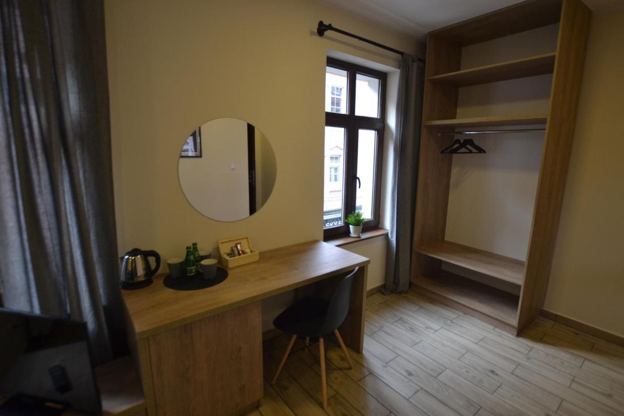 Sleepwell Apartments Legnica Extérieur photo